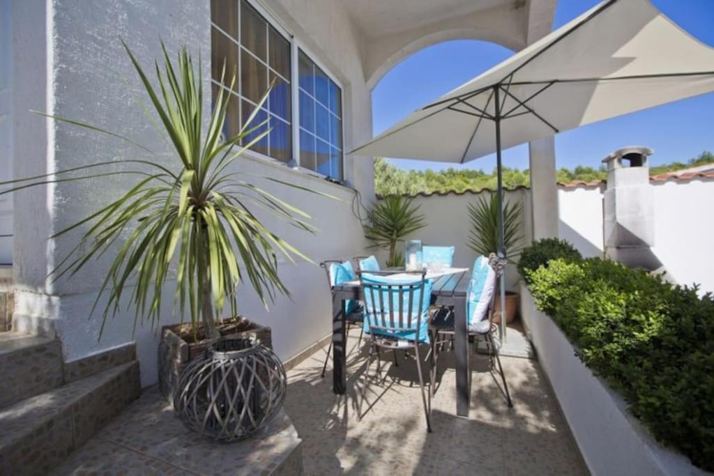 Apartman Tino With Two Sunny Terace Хвар Экстерьер фото