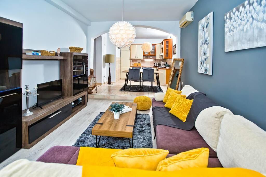 Apartman Tino With Two Sunny Terace Хвар Экстерьер фото