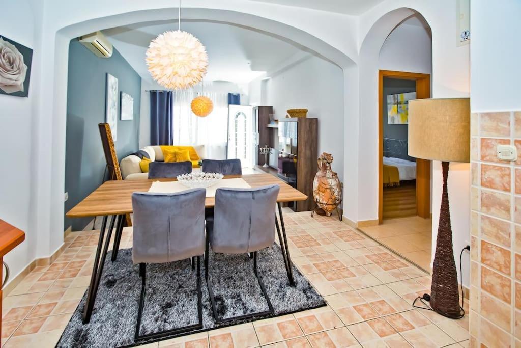 Apartman Tino With Two Sunny Terace Хвар Экстерьер фото